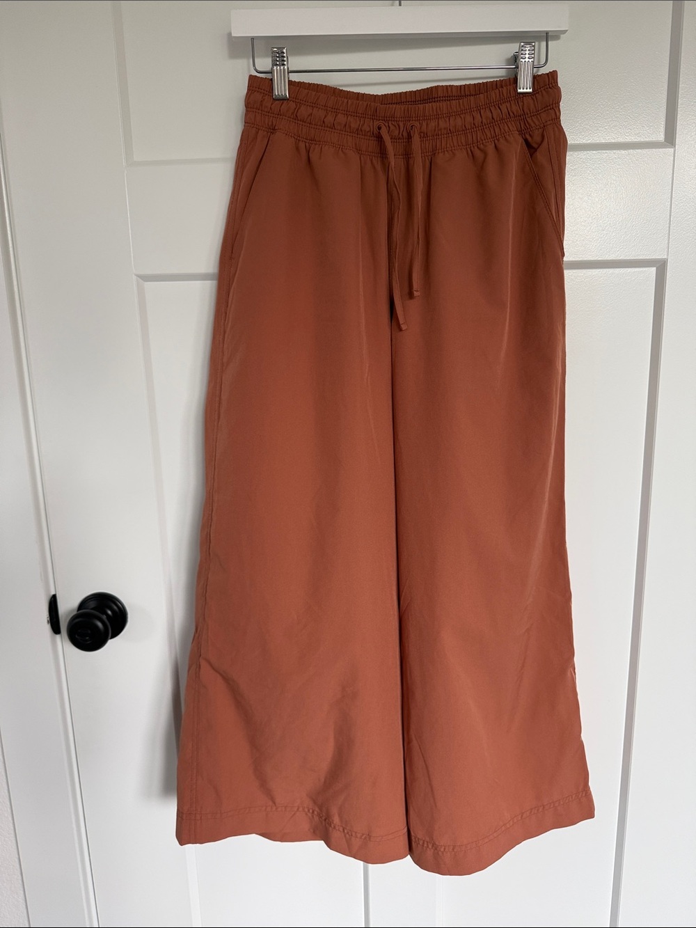 Old Navy Wide-Leg Drawstring Ankle Pants - Rust